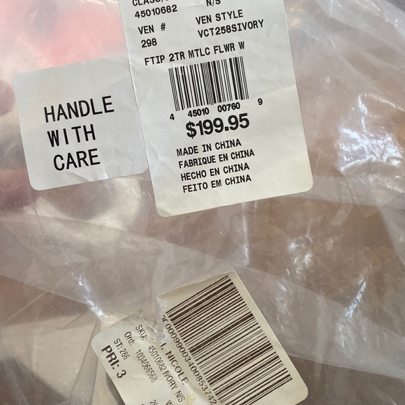 Ivory Beaded Wedding Veil With Floral Embellishments - Picture 8 of 9